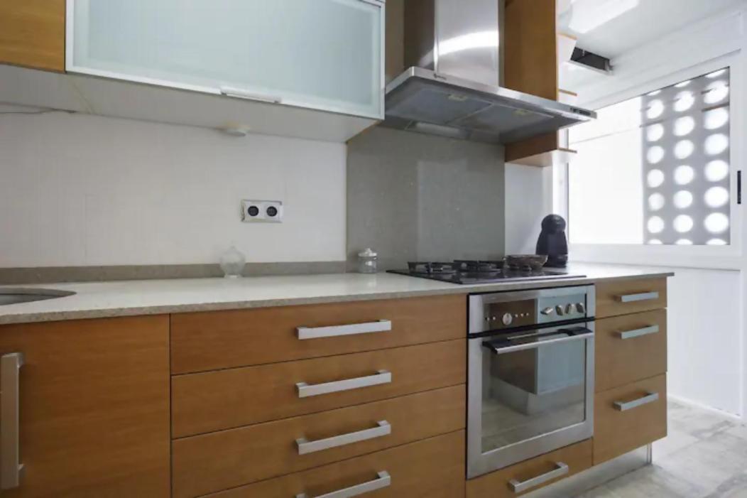 Apartamento Playa Con Piscina Parking Y 2 Habitac Castelldefels Exteriér fotografie